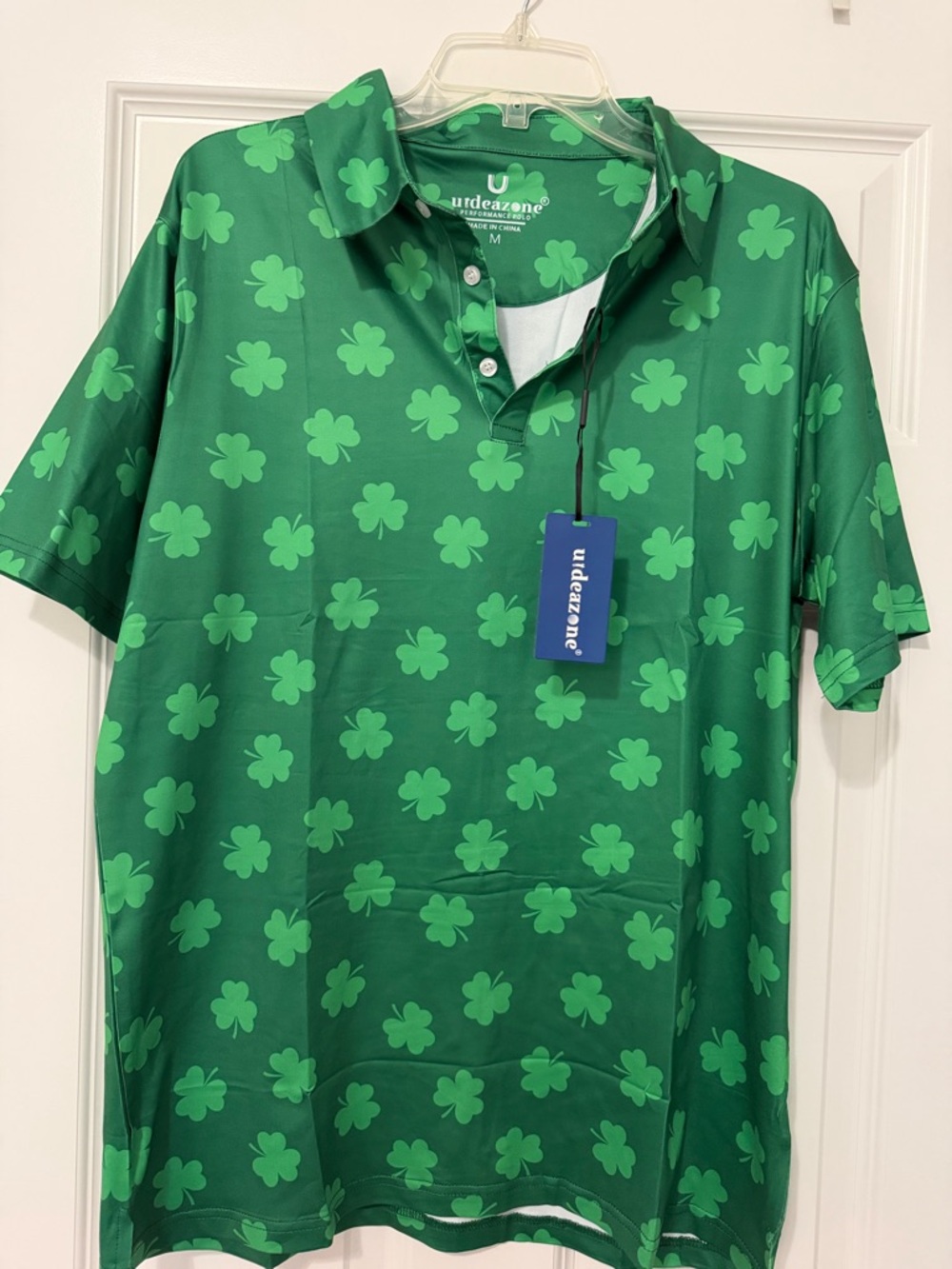 NWT Men’s Shamrock Print Green Polo Size Medium
